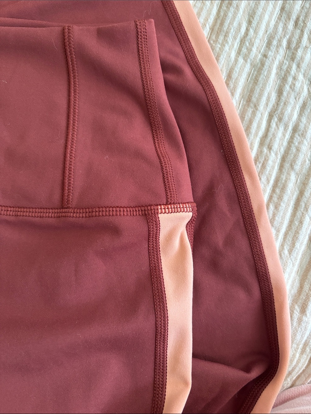 NWOT Spiritual Gangster - Velo Dream Tech Leggings in washed burgundy SZ Small - Picture 8 of 10